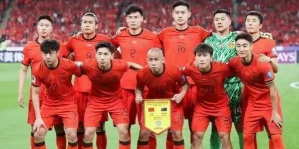 开云体育中国-官宣，选帅标准曝光，国足新帅或敲定，2人淘汰，1本土+2外教热门